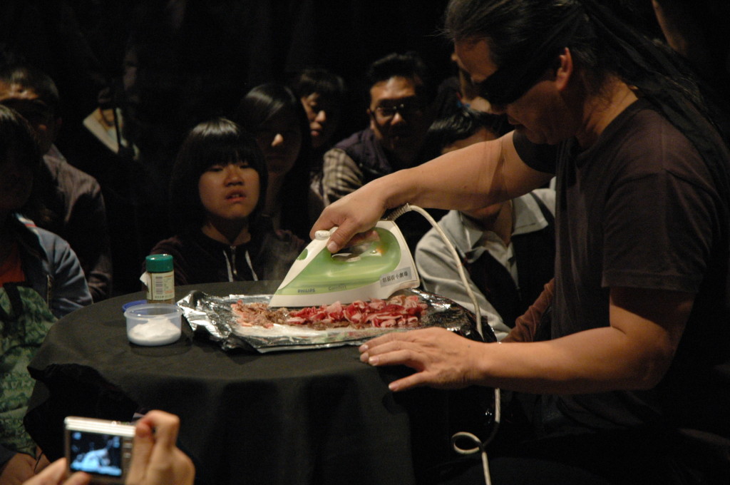 02 2010.03.19 台灣國際行為藝術節計畫展演 TIPAF：Theater Piece II